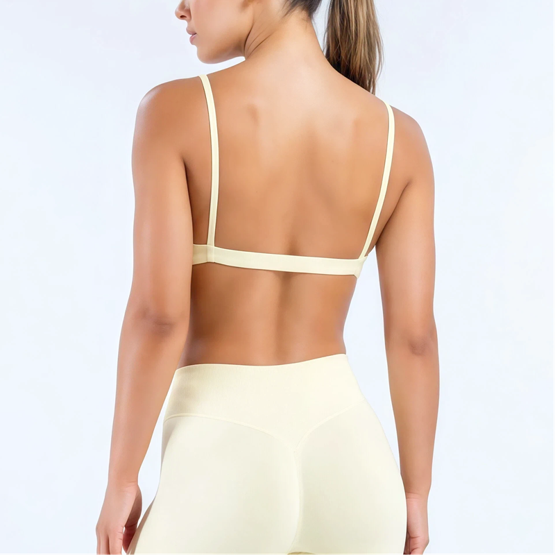 HISTELLO Impact Scoop Neck Bra - Yoga Mat recension och pris